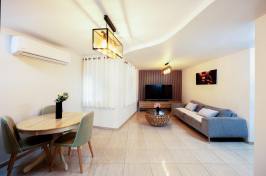 קווין רום queen room