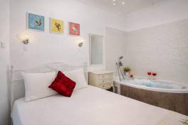 אהבה על שפת כנרת